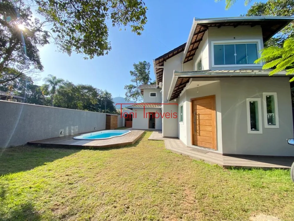 Casa, 3 quartos, 329 m² - Foto 1