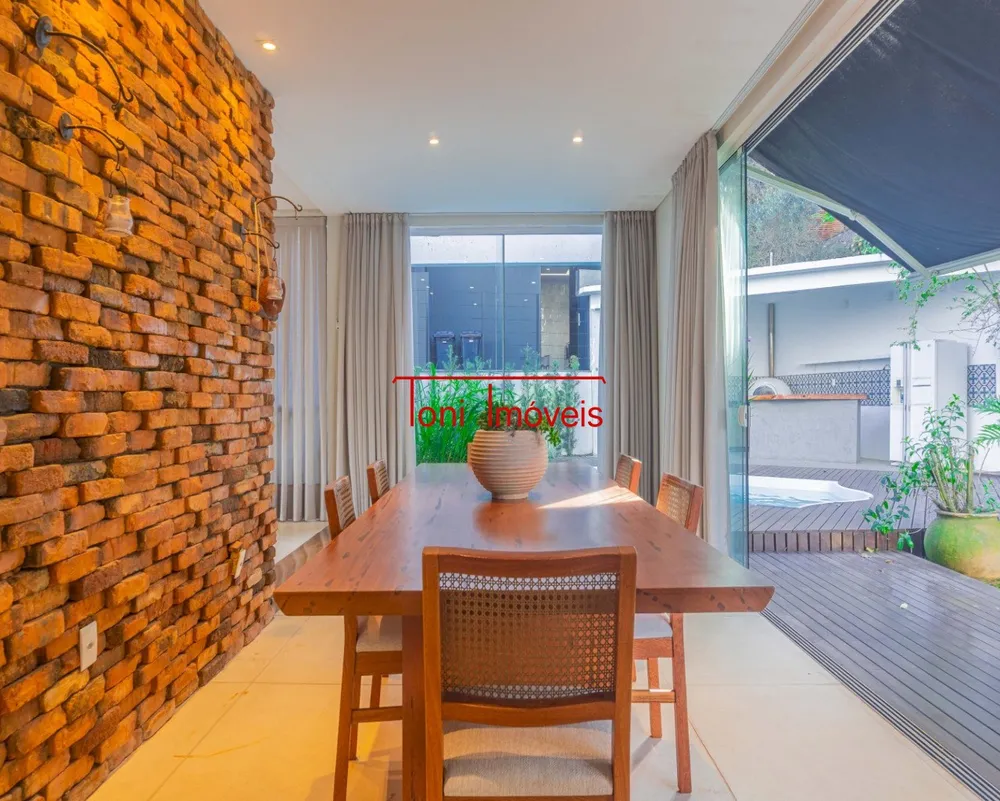 Casa, 4 quartos, 430 m² - Foto 1