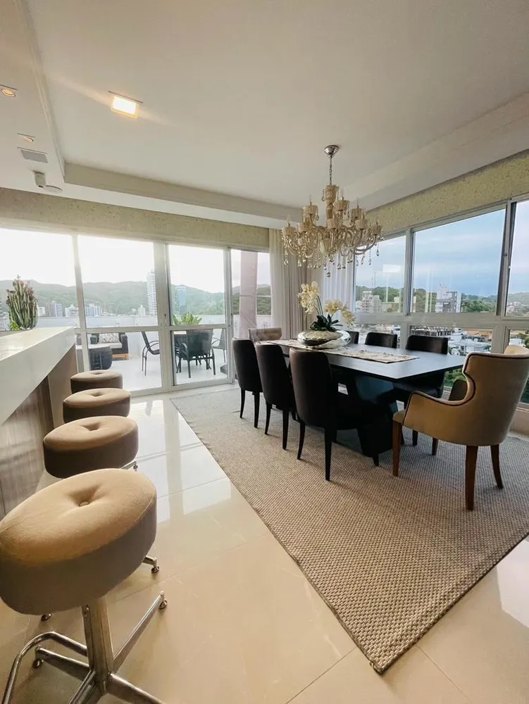 Cobertura, 3 quartos, 357 m² - Foto 6