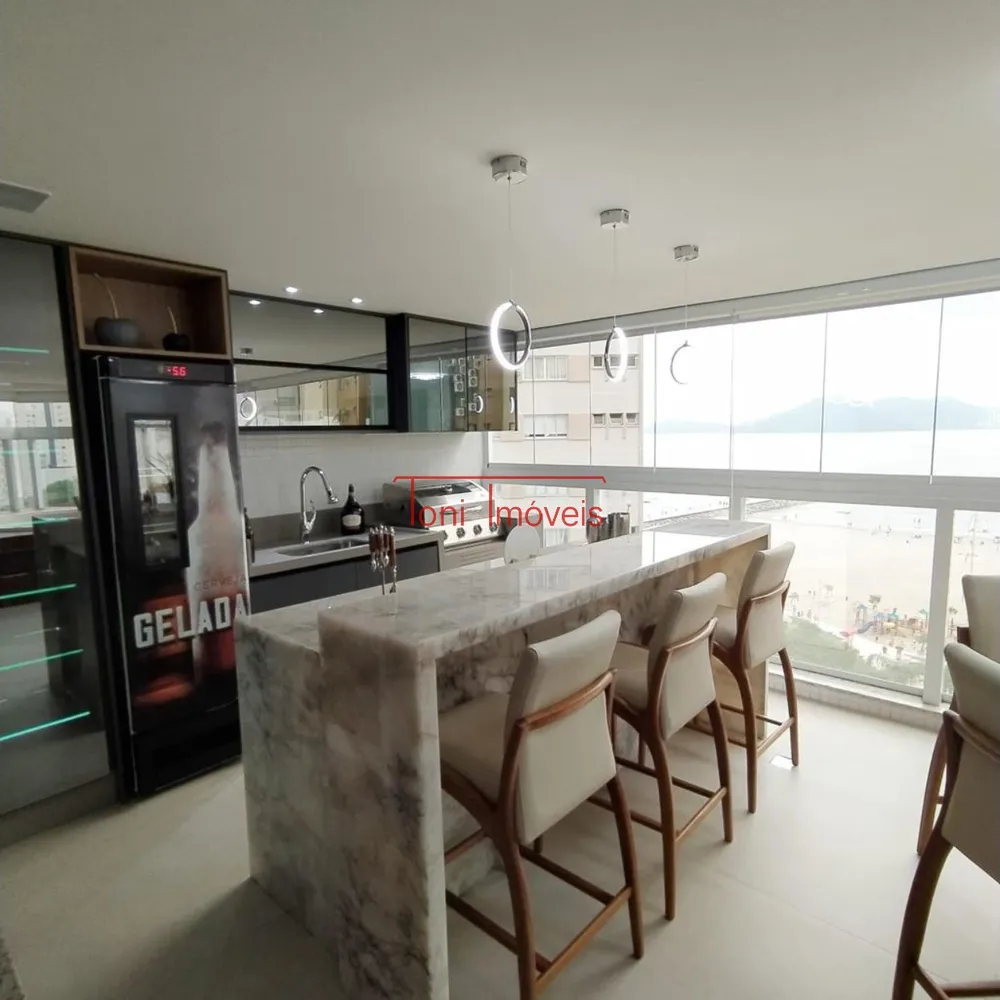Apartamento, 3 quartos, 236 m² - Foto 1