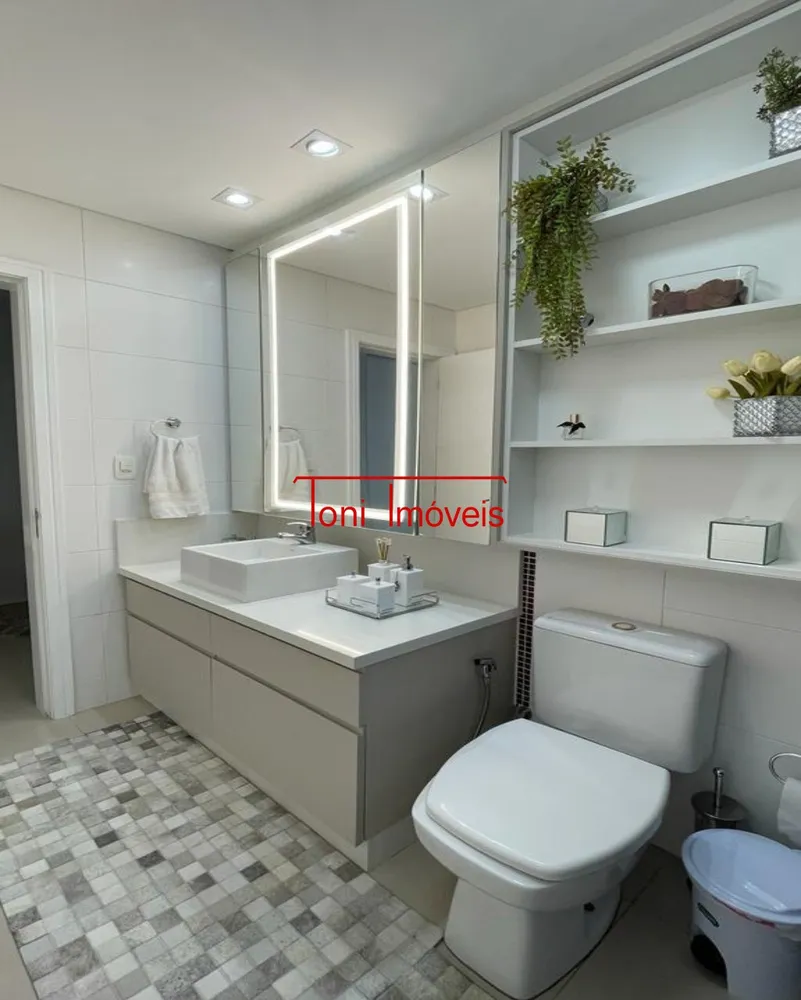 Apartamento, 3 quartos, 140 m² - Foto 1