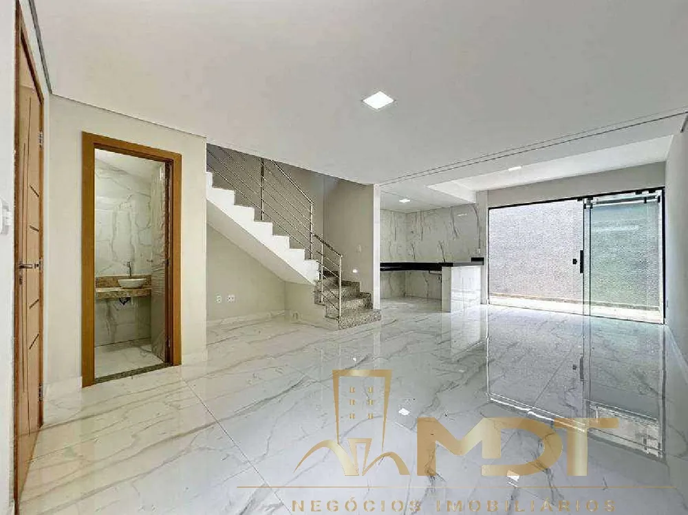 Casa, 3 quartos, 168 m² - Foto 2