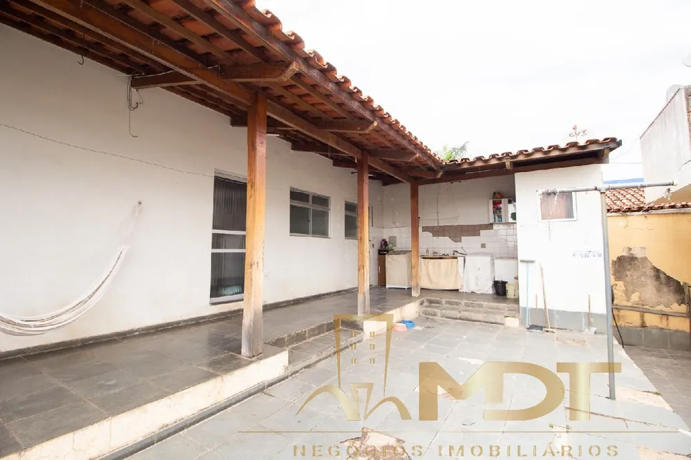 Casa, 4 quartos, 250 m² - Foto 9
