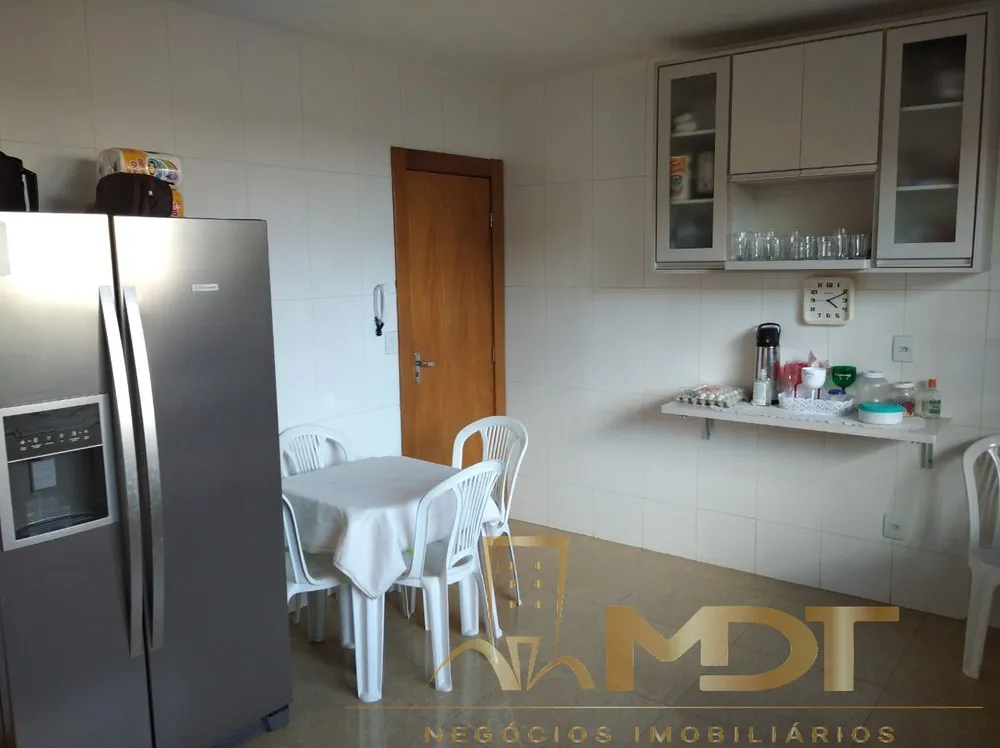 Casa, 4 quartos, 300 m² - Foto 3