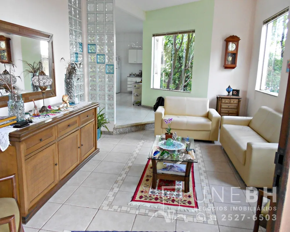 Casa, 4 quartos, 300 m² - Foto 1