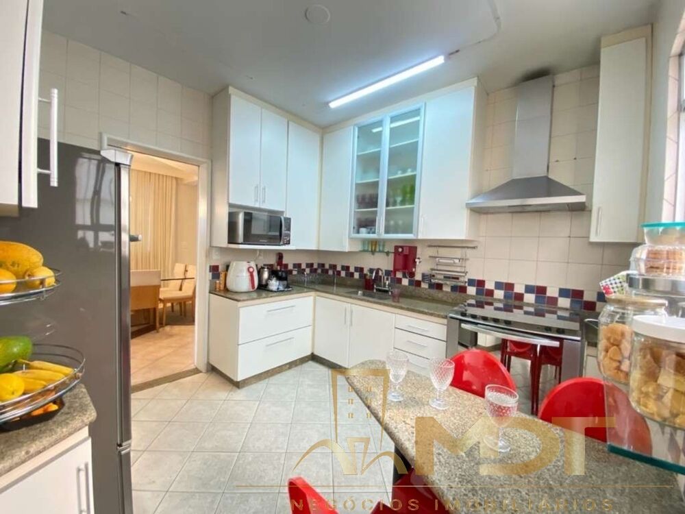 Casa, 4 quartos, 334 m² - Foto 2