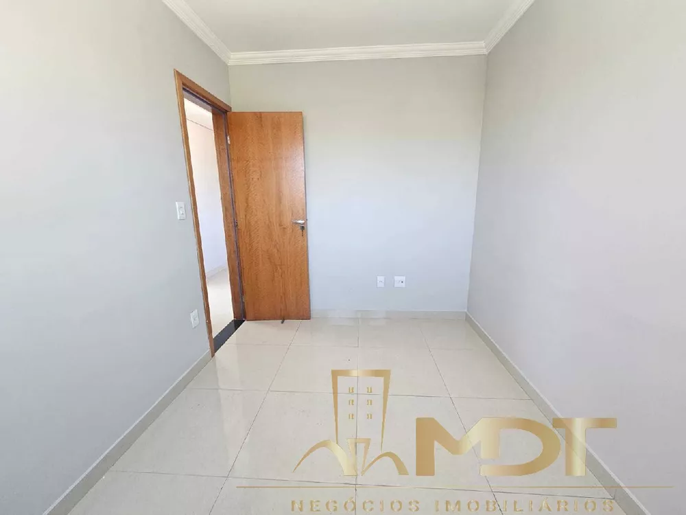 Apartamento à venda com 2 quartos, 47m² - Foto 3