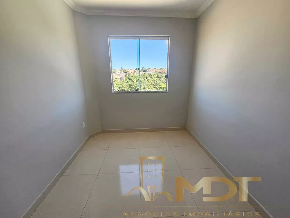 Apartamento à venda com 2 quartos, 47m² - Foto 2