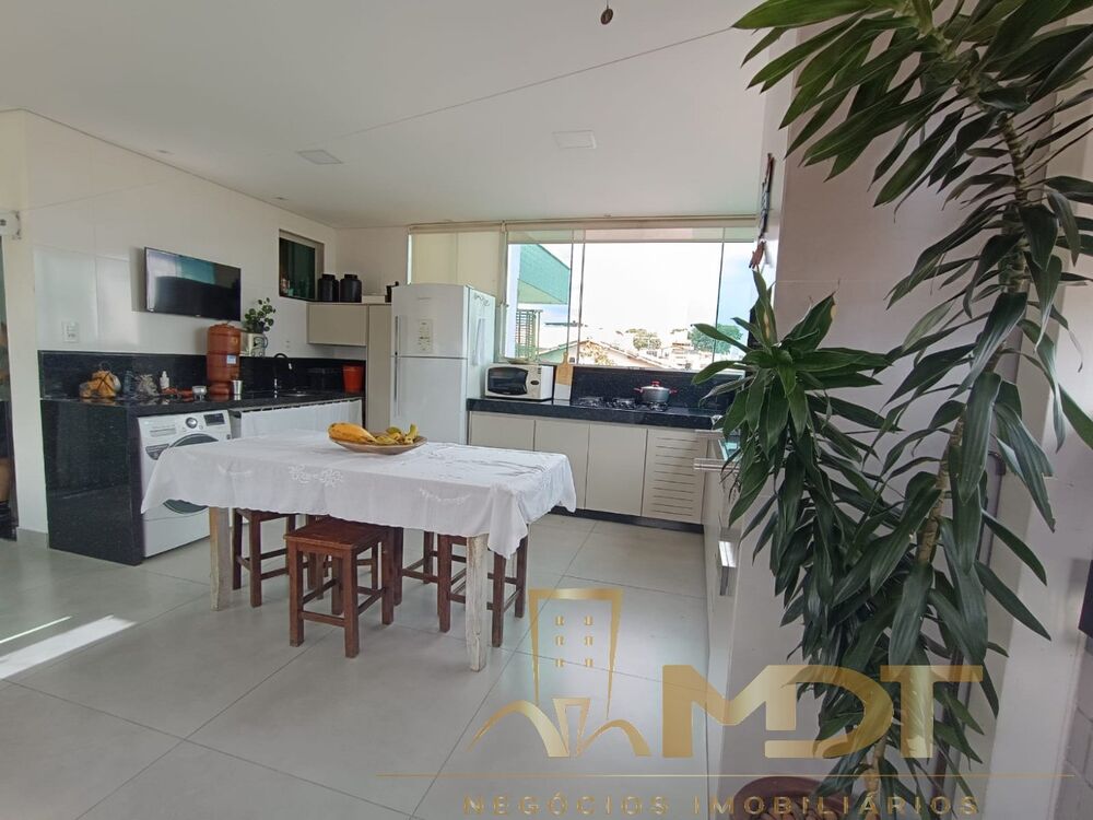 Cobertura à venda com 2 quartos, 64m² - Foto 5