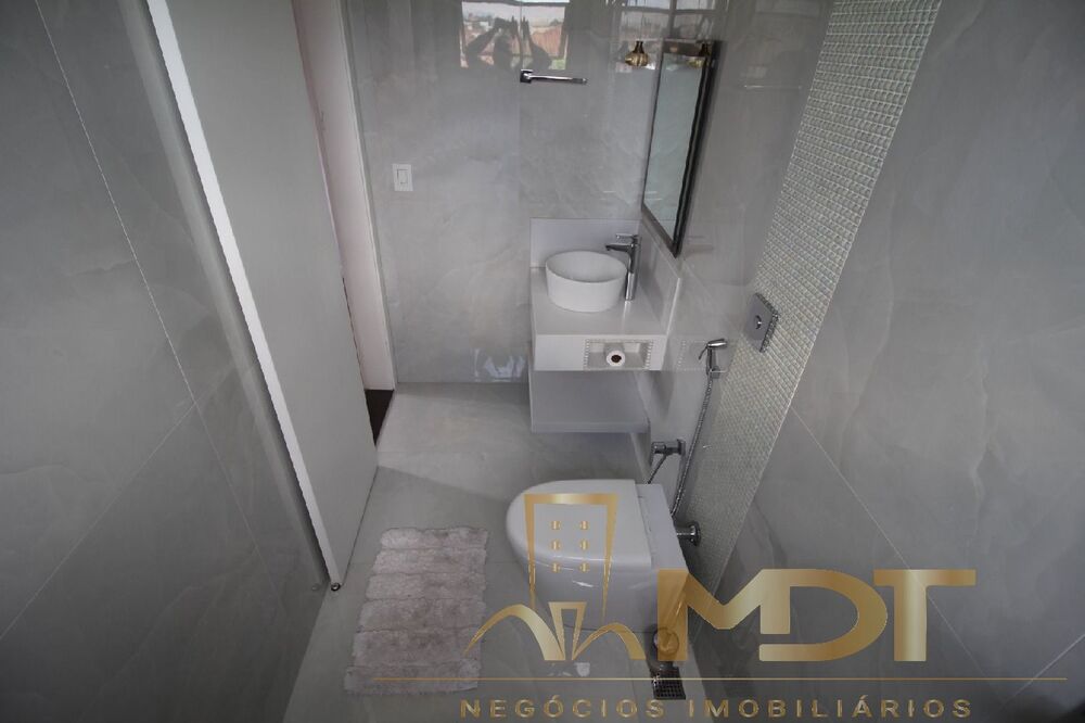 Casa, 5 quartos, 220 m² - Foto 9