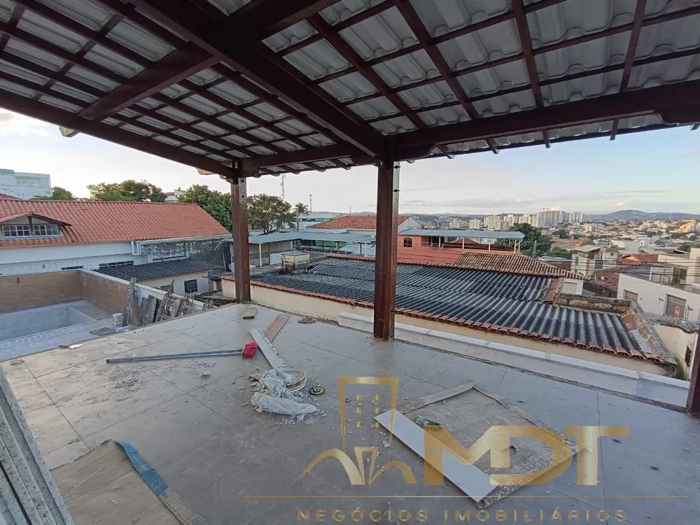 Casa, 7 quartos, 300 m² - Foto 4