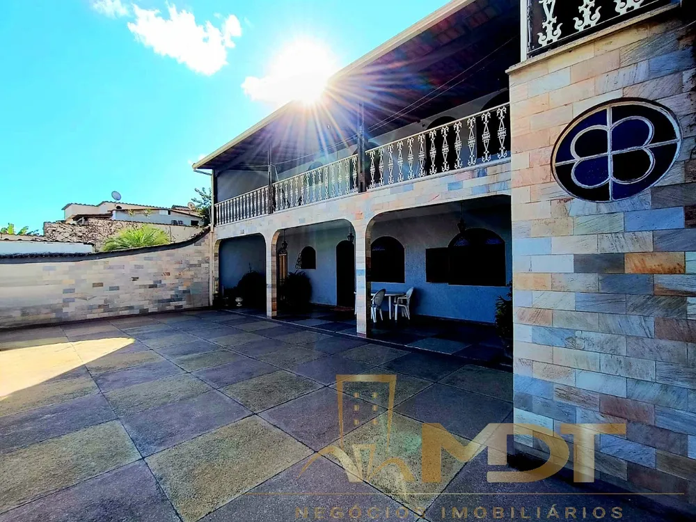 Casa, 4 quartos, 314 m² - Foto 1