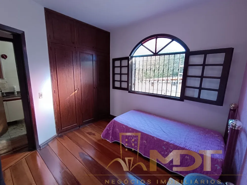 Casa, 4 quartos, 314 m² - Foto 2