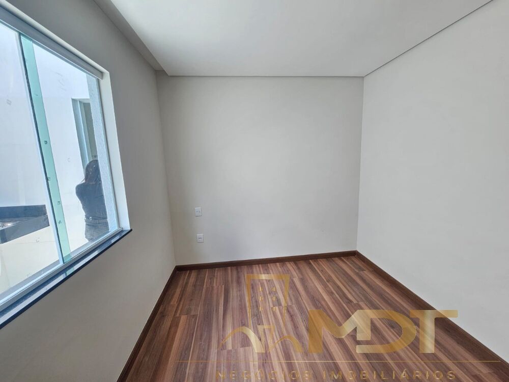 Casa, 3 quartos, 180000 m² - Foto 2