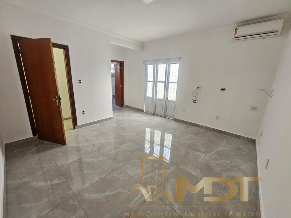 Casa, 4 quartos, 200 m² - Foto 16