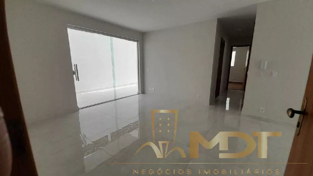 Apartamento à venda com 3 quartos, 165m² - Foto 2