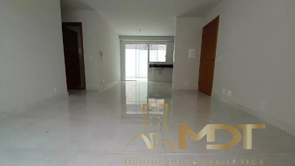 Apartamento à venda com 3 quartos, 165m² - Foto 3