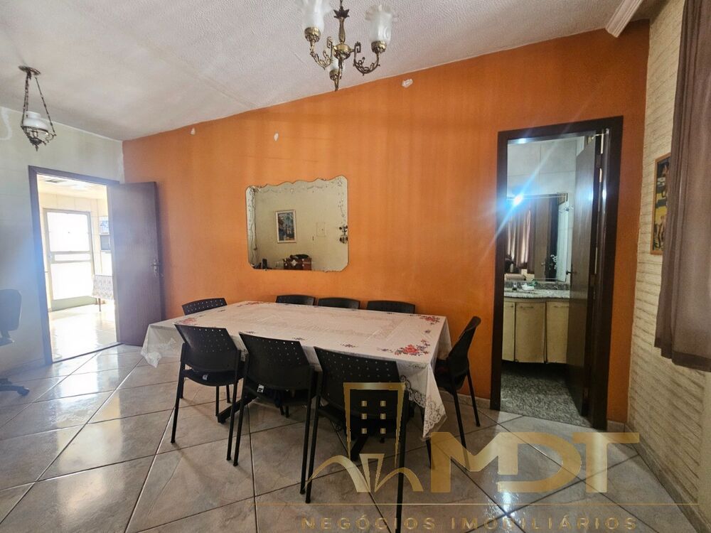 Casa, 4 quartos, 260 m² - Foto 13