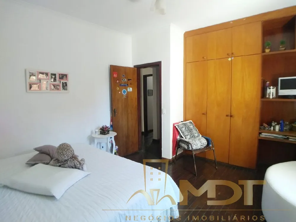 Casa, 5 quartos, 300 m² - Foto 1