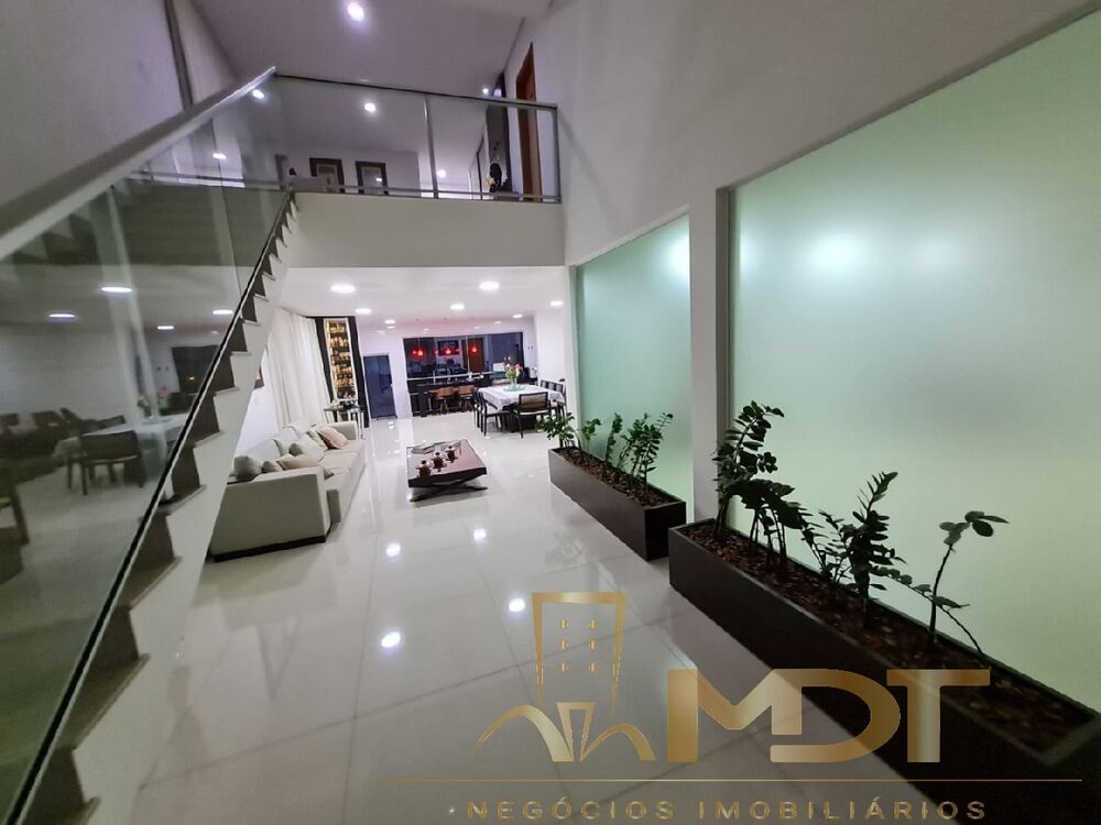 Casa à venda com 4 quartos, 600m² - Foto 8