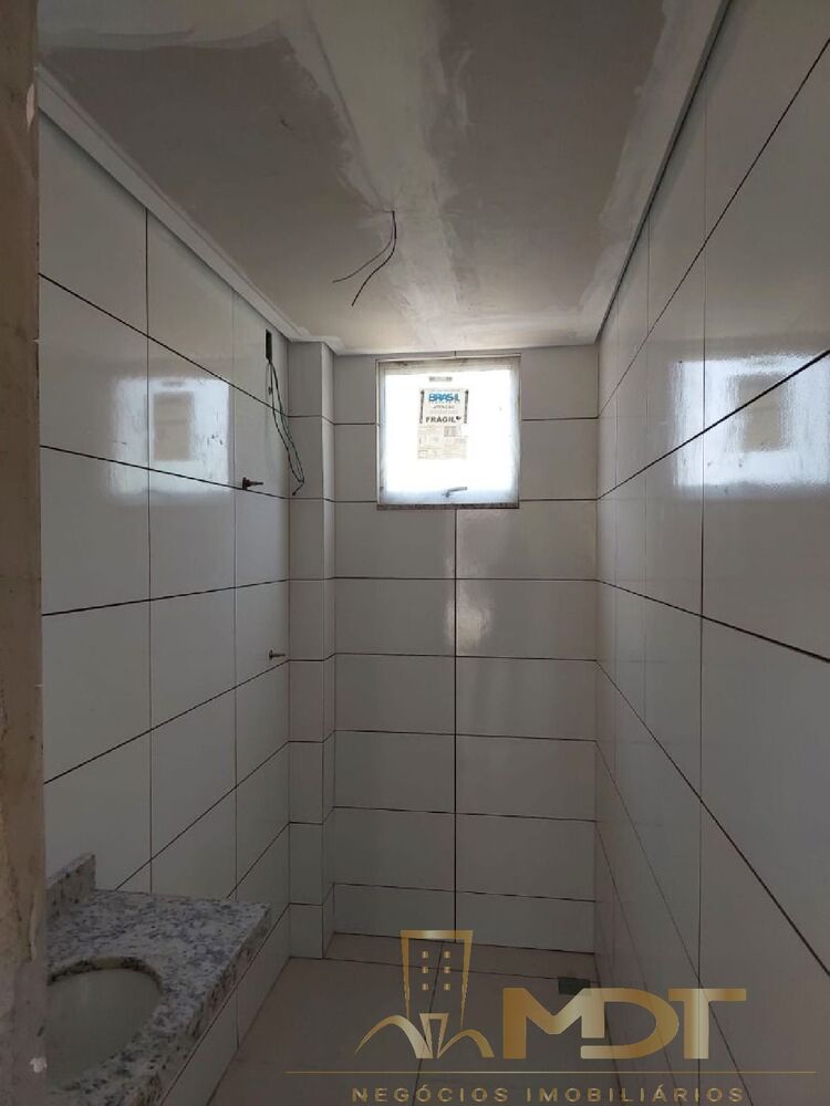 Casa à venda com 4 quartos, 600m² - Foto 4
