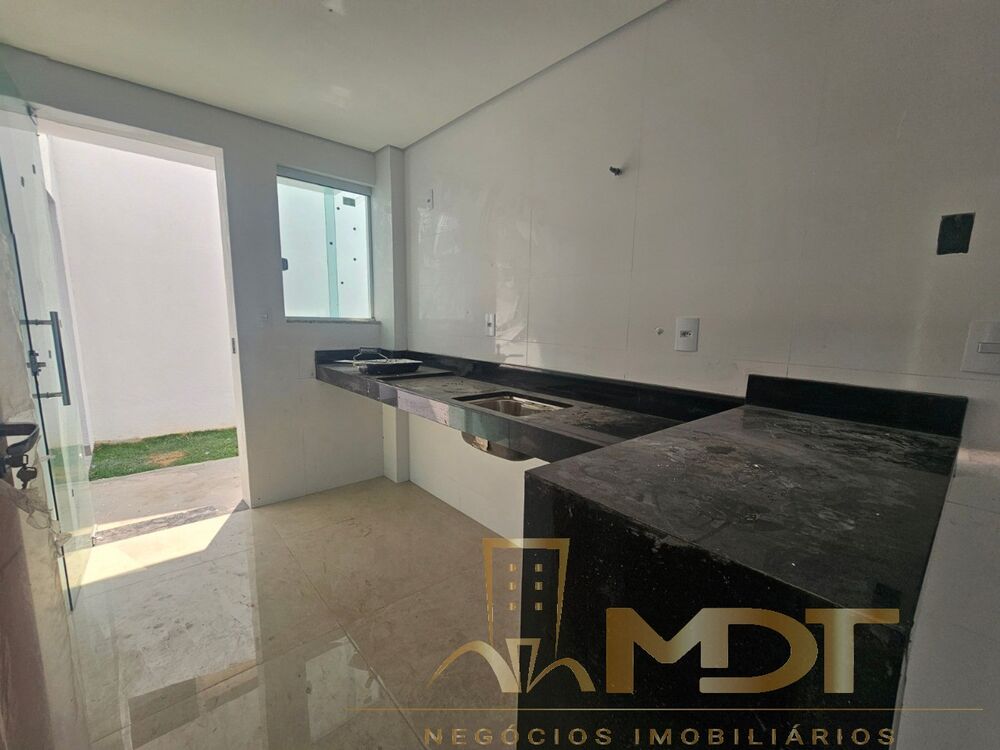 Apartamento, 3 quartos, 130 m² - Foto 2