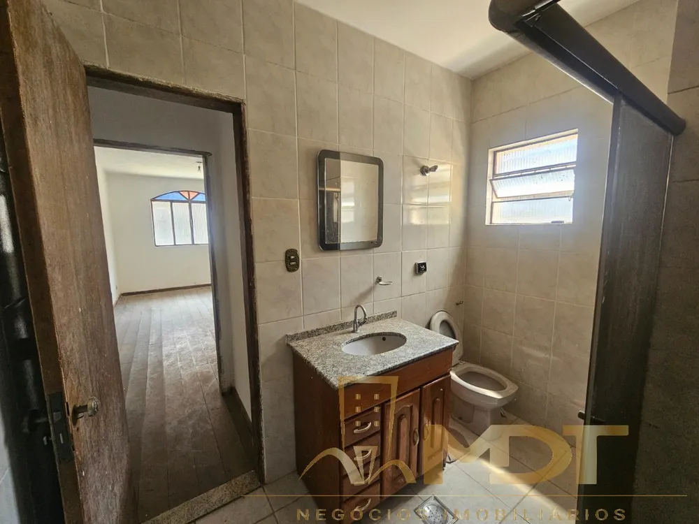 Casa, 4 quartos, 232 m² - Foto 2