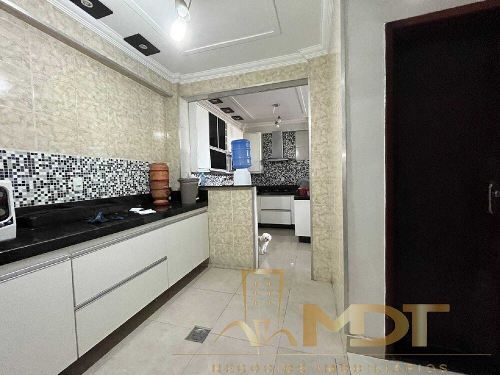 Casa, 4 quartos, 178 m² - Foto 3