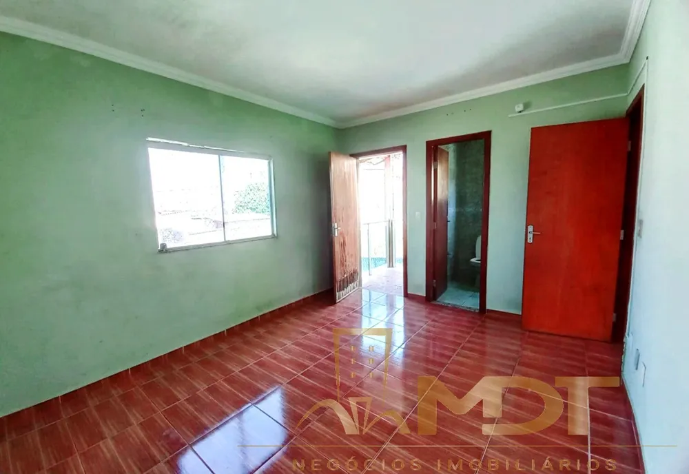 Casa, 4 quartos, 157 m² - Foto 1