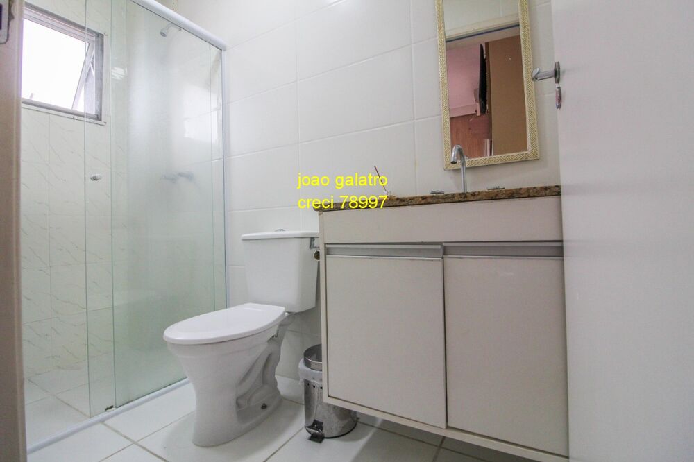 Apartamento à venda com 2 quartos, 65m² - Foto 2