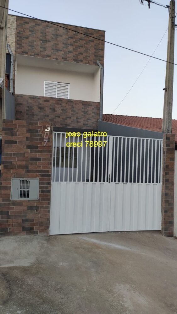 Casa à venda com 3 quartos - Foto 1