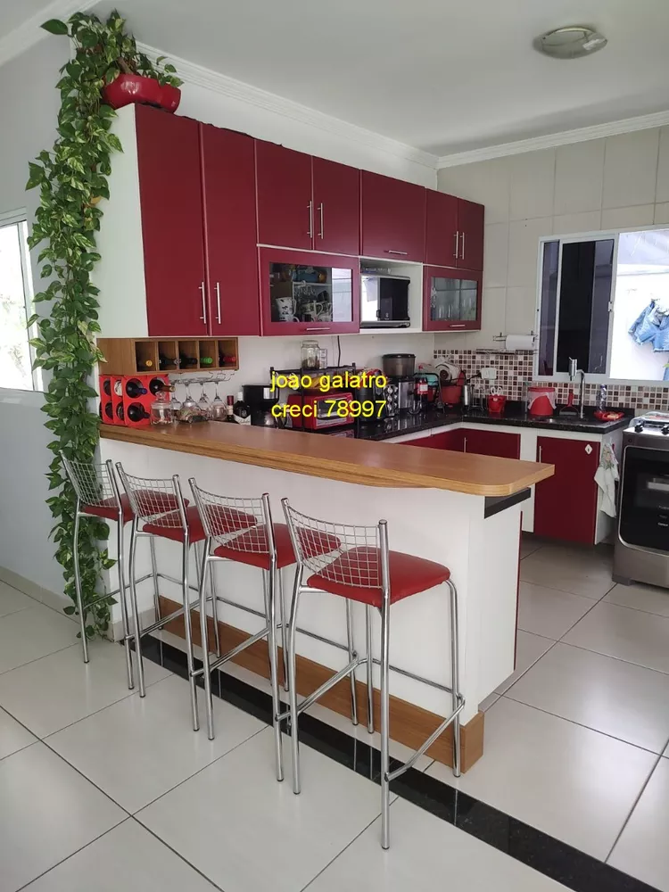 Casa, 3 quartos, 240 m² - Foto 12