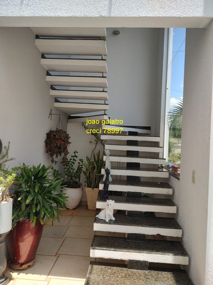 Casa, 3 quartos, 240 m² - Foto 19