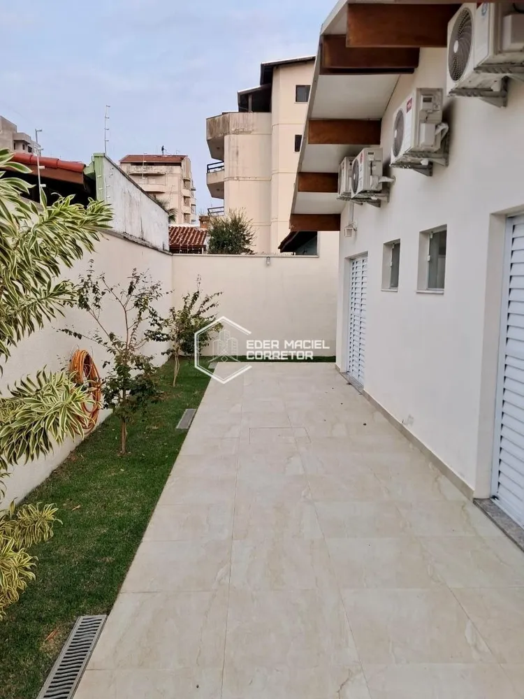 Casa, 3 quartos, 238 m² - Foto 11