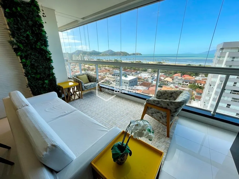 Cobertura, 3 quartos, 208 m² - Foto 4