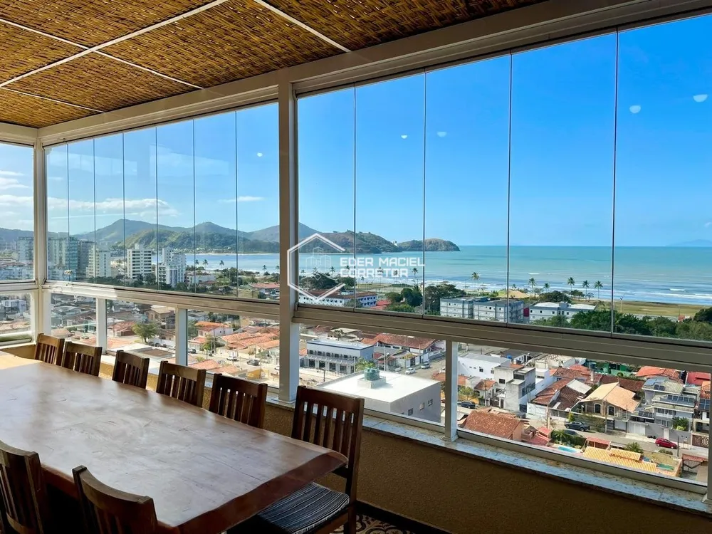 Cobertura, 3 quartos, 208 m² - Foto 1