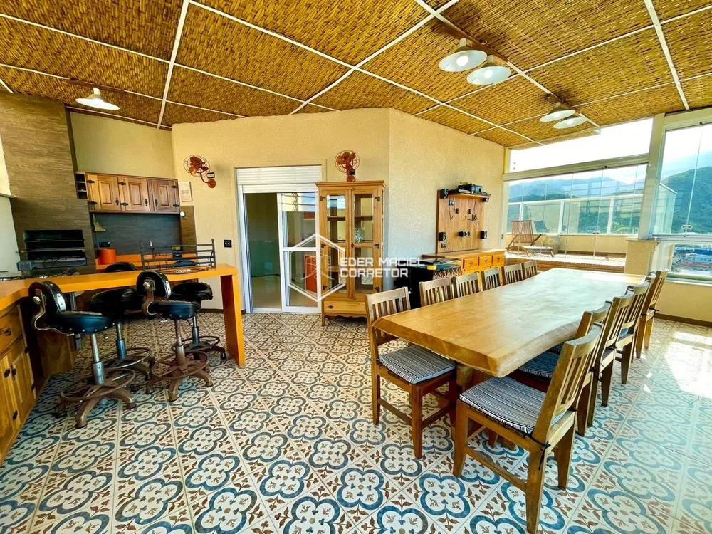 Cobertura, 3 quartos, 208 m² - Foto 2