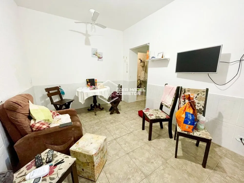 Casa, 6 quartos, 188 m² - Foto 1