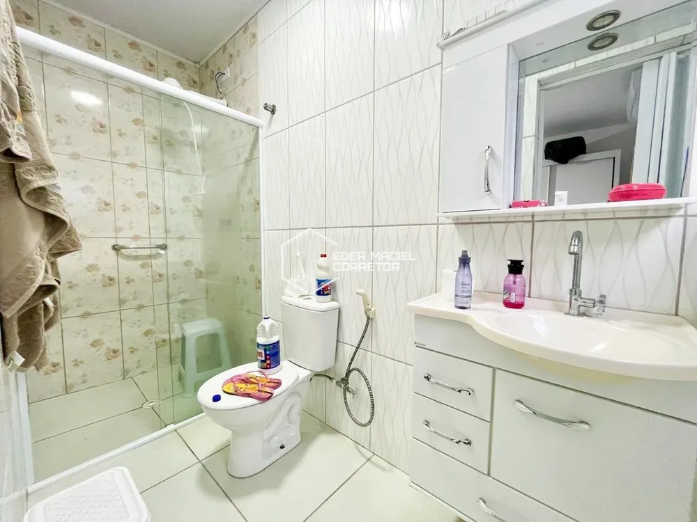 Casa, 6 quartos, 188 m² - Foto 4