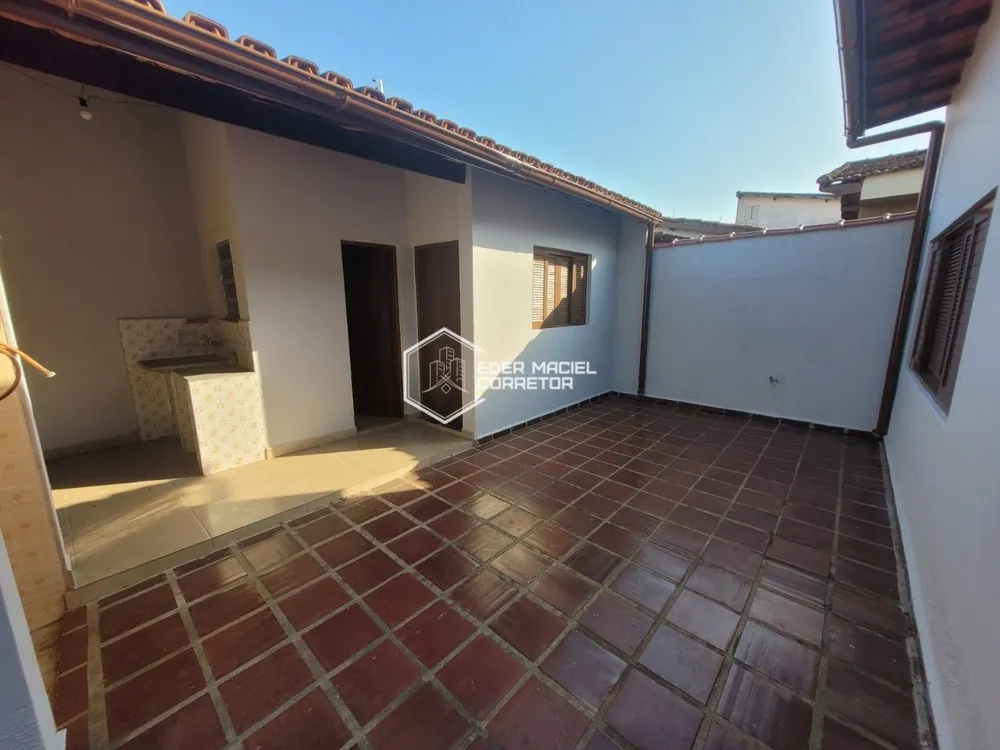 Casa, 3 quartos, 168 m² - Foto 1