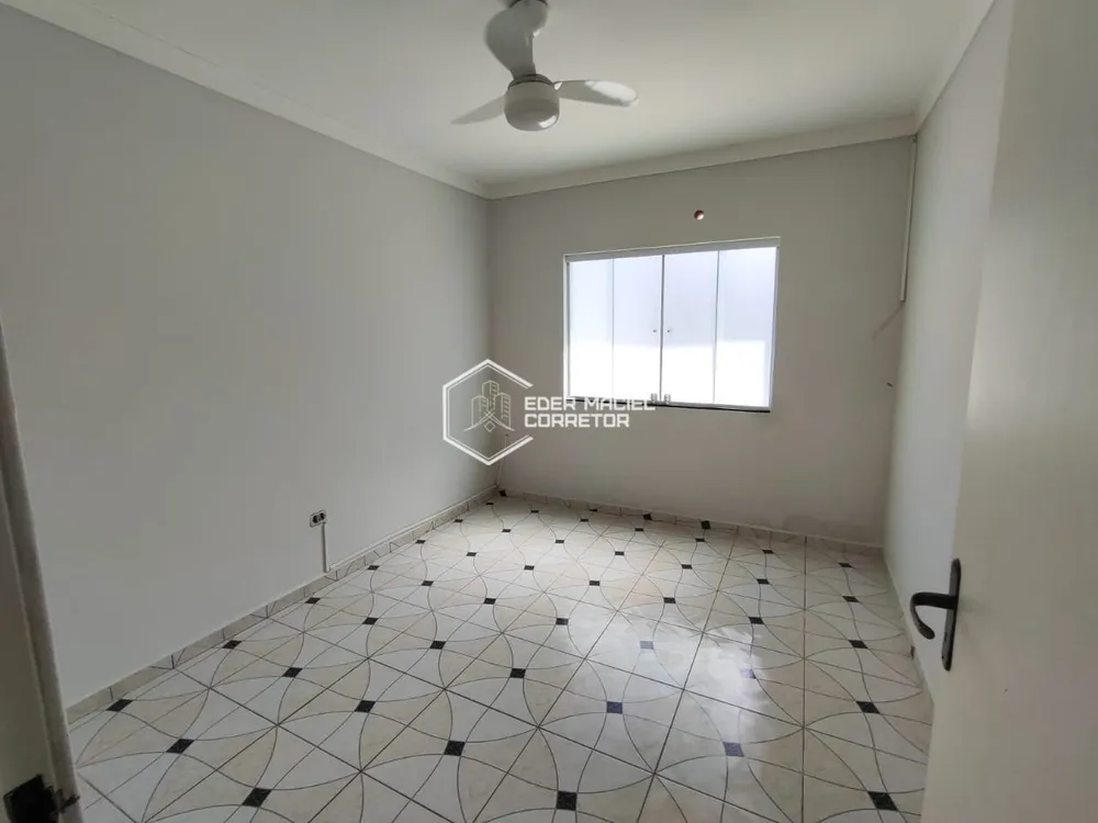 Casa, 4 quartos, 205 m² - Foto 3