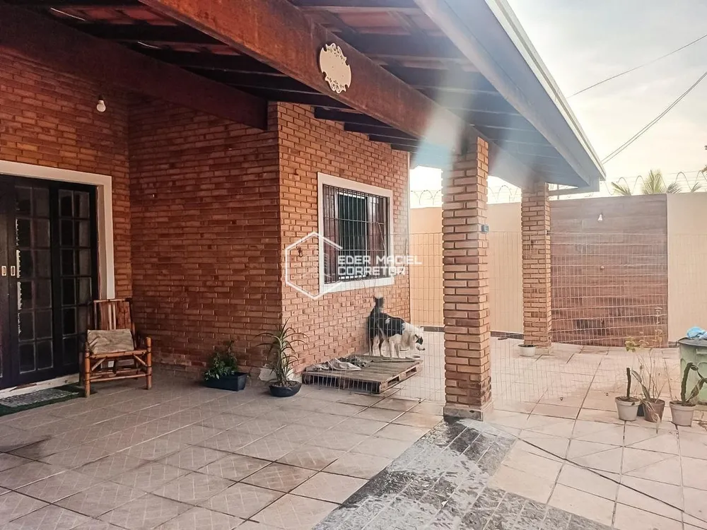 Casa, 4 quartos, 159 m² - Foto 1