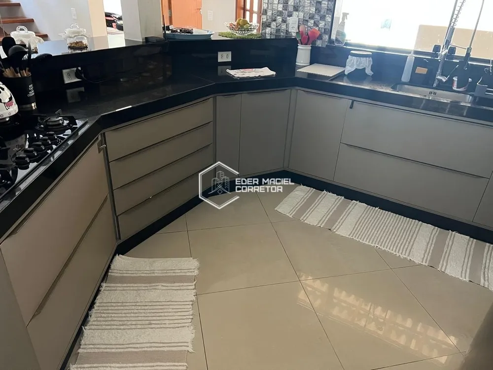 Sobrado, 5 quartos, 266 m² - Foto 3