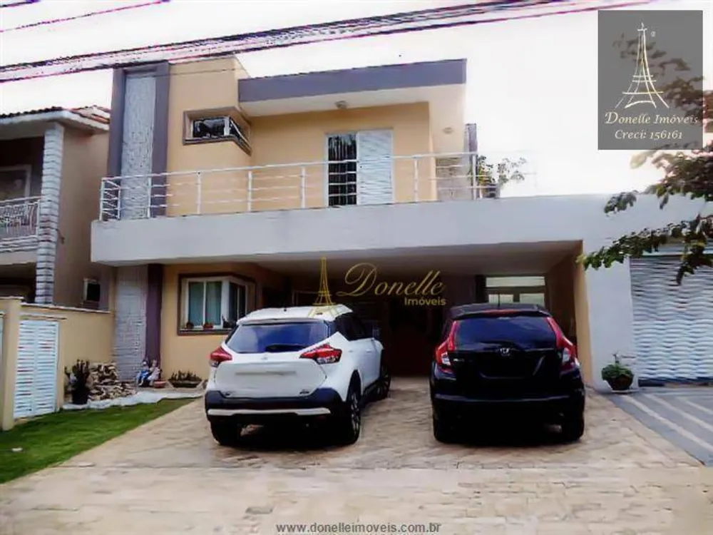 Sobrado, 3 quartos, 334 m² - Foto 1