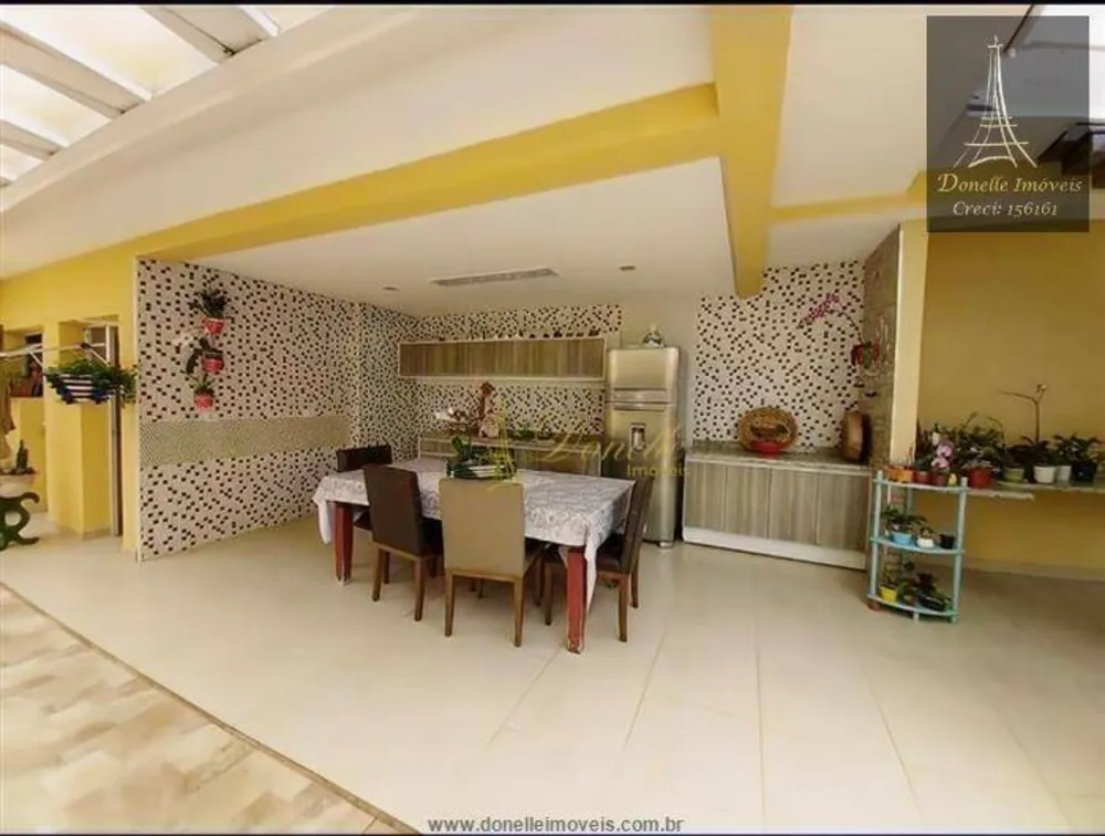 Sobrado, 3 quartos, 334 m² - Foto 2
