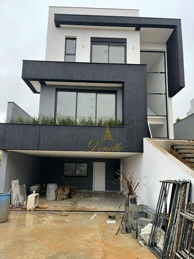 Sobrado, 4 quartos, 280 m² - Foto 1