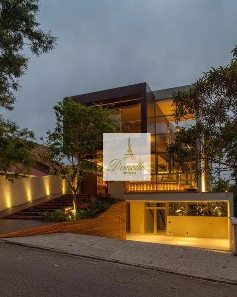 Sobrado, 4 quartos, 422 m² - Foto 1