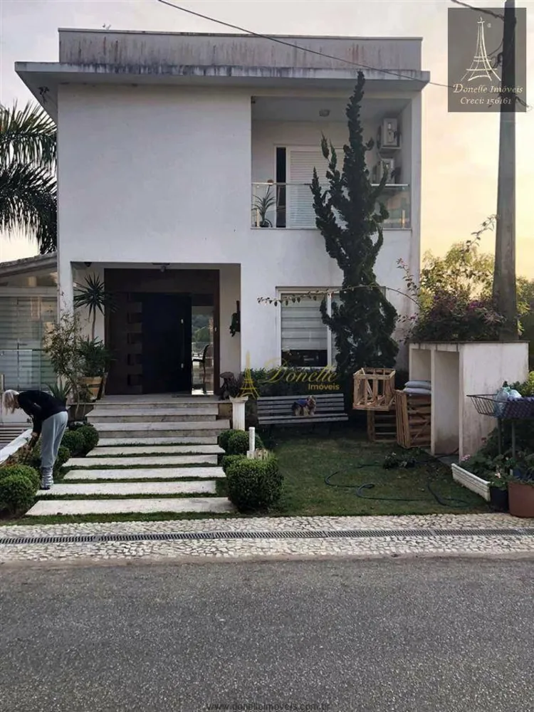 Sobrado, 3 quartos, 300 m² - Foto 1