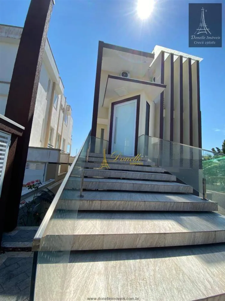 Sobrado, 4 quartos, 300 m² - Foto 1