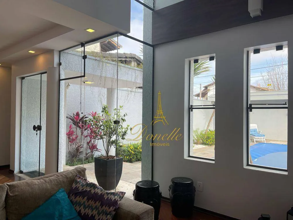 Sobrado, 3 quartos, 217 m² - Foto 2